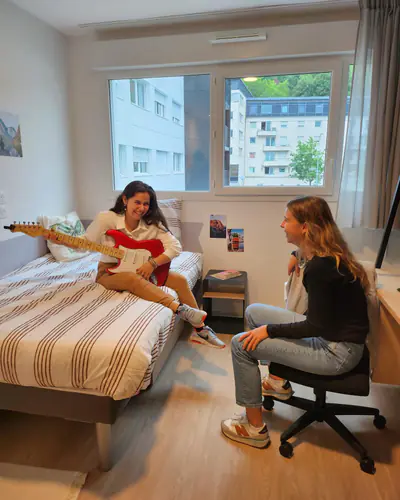 Des moment Des moment 1770289689